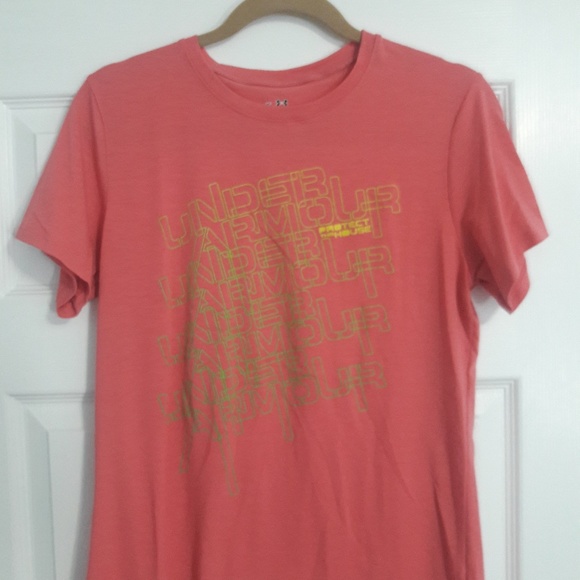 Lot of Workout Clothes - Picture 2 of 6